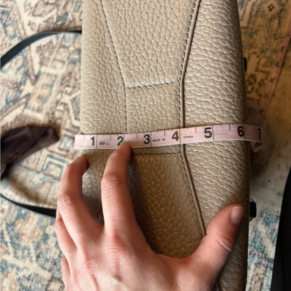 Kate Spade Grove Court Pebbled Leather bag